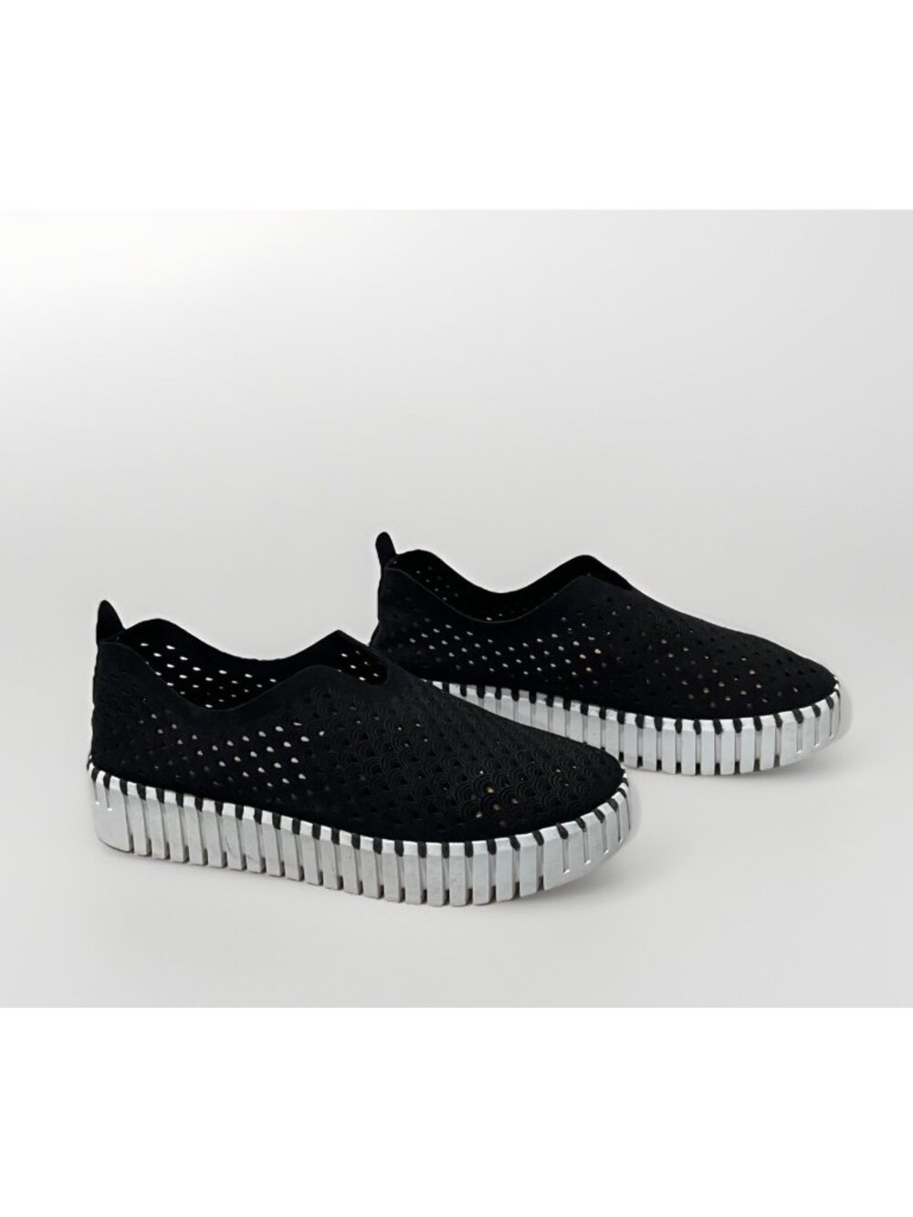 Ilse Jacobsen Women's Tulip Black Loafer Slip On Perforated Women's Size 37  7